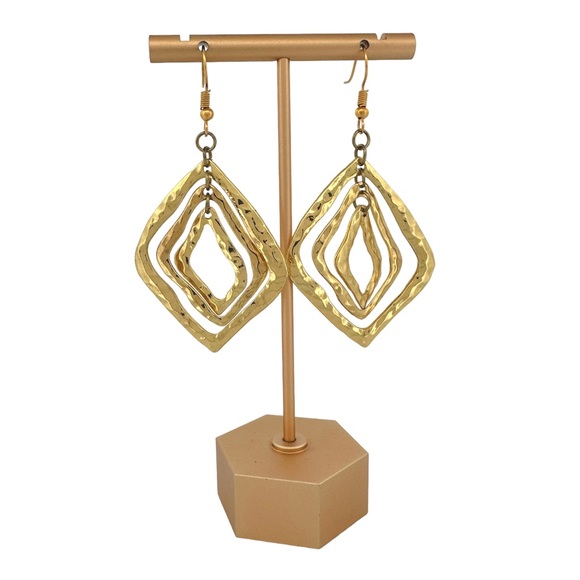 ๐ธ3/$15๐ธ Hammered Gold Tone Multiple Diamond Shaped Drop Earrings - Picture 1 of 2